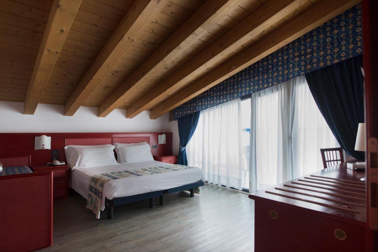 Hotel Brioni Mare Lido di Jesolo Esterno foto