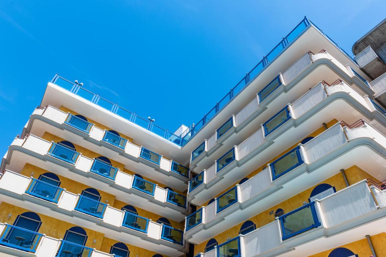 Hotel Brioni Mare Lido di Jesolo Esterno foto