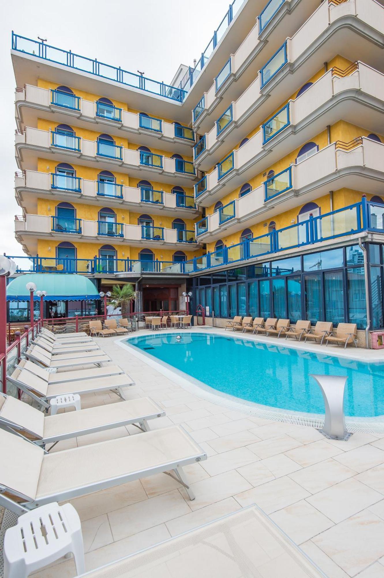 Hotel Brioni Mare Lido di Jesolo Esterno foto