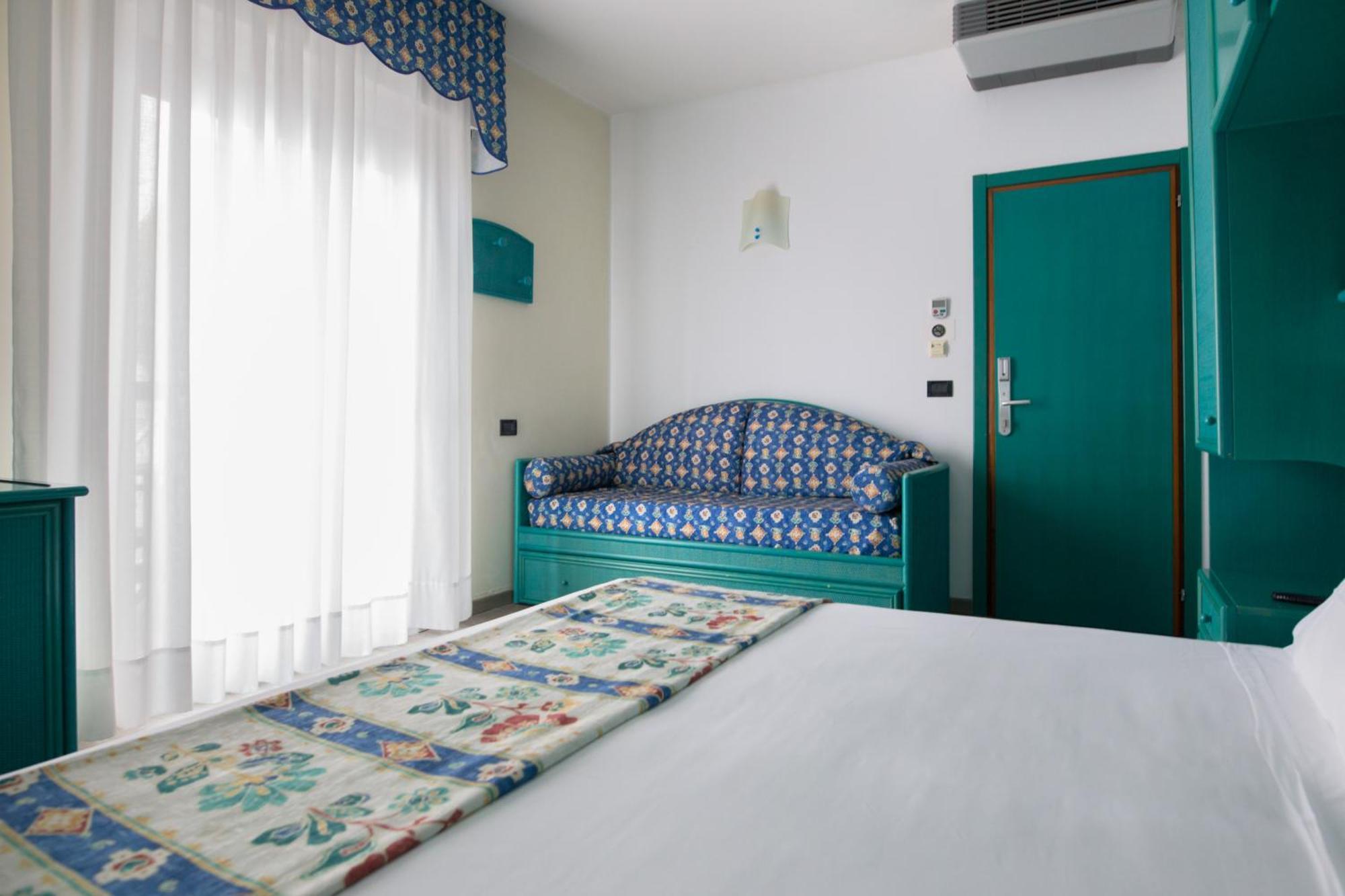 Hotel Brioni Mare Lido di Jesolo Esterno foto
